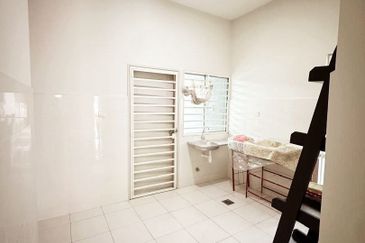 S2 HEIGHTS(SEREMBAN 2)