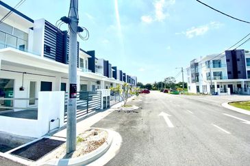 Bandar Baru Salak Tinggi