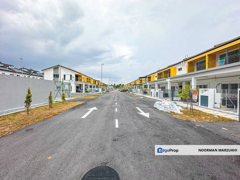 Desa Seri Setia Double Storey Endlot, For Sale, Selangor, Sepang