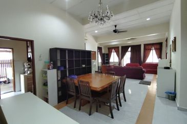 Persiaran Desa Pinggiran Putra 