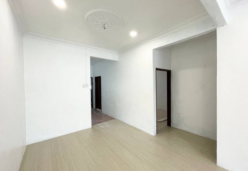 Taman College Heights (Sikamat)