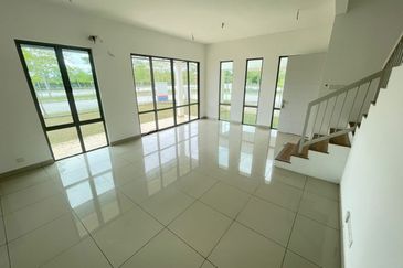 Laman Mawar @ Kota Seriemas