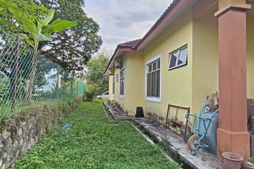 IDAMAN VILLA @ BANDAR SRI SENDAYAN