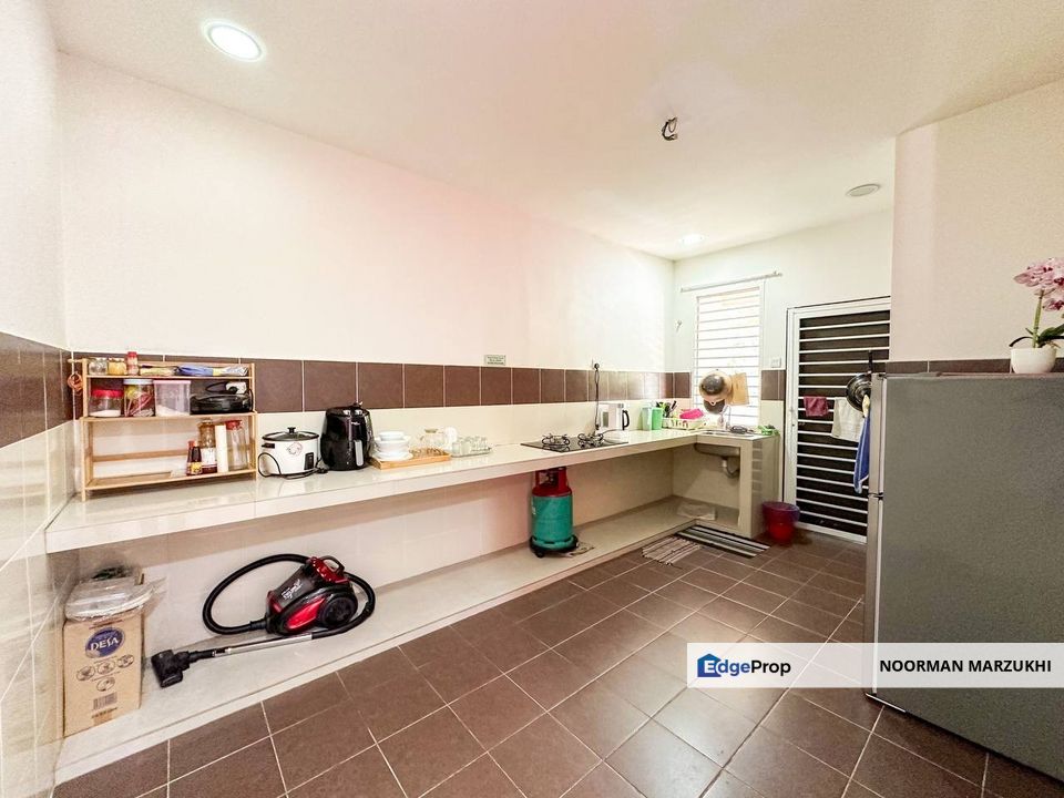 Taman Indah KLIA endlot with land, Double Storey For Sale, Selangor, Sepang