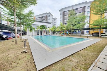 Kiara Court - Nilai Impian