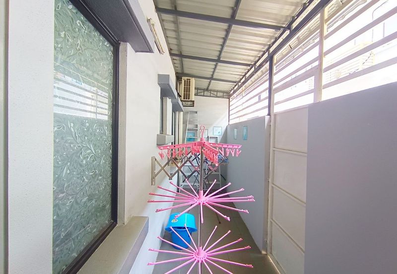 Evira @ Warisan Puteri