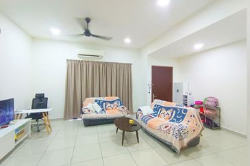 Evira @ Warisan Puteri