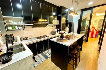 Taman Desa Bestari, Salak Tinggi