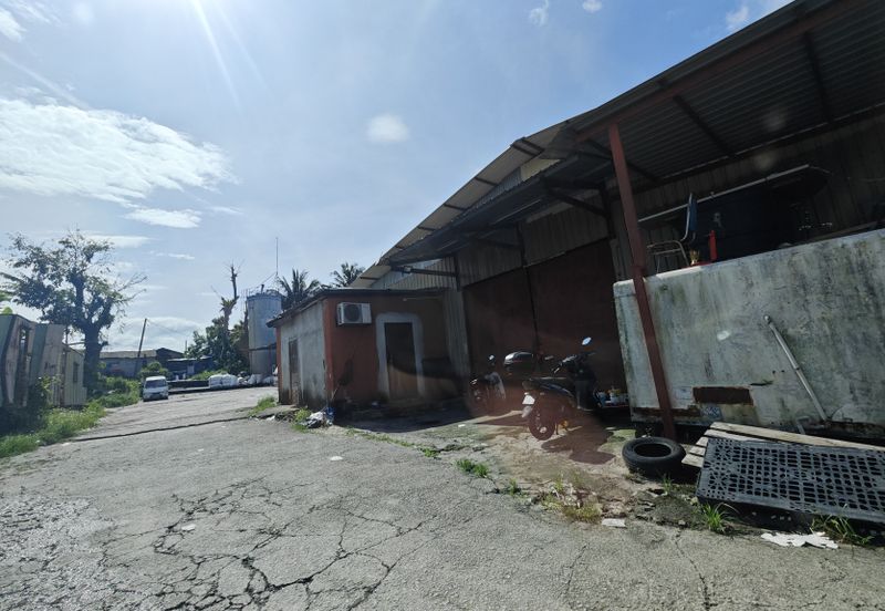 Kampung Sungai Kayu Ara