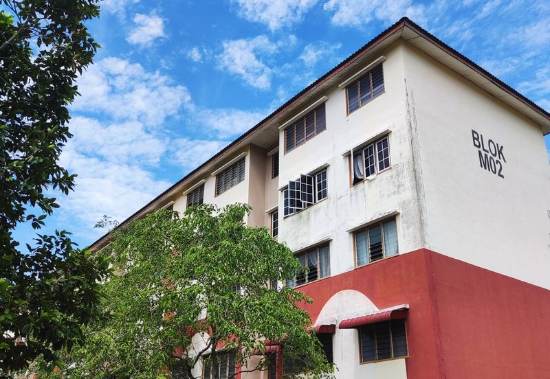 Johan Court Flat @ Alam Perdana