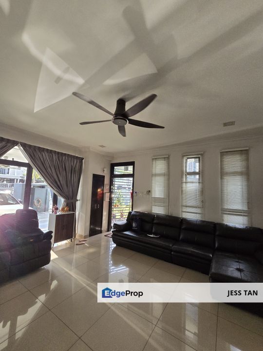 Rare Property – (23’x80’) Extra Land & End Lot & Unblocked View 2-Storey Terrace @ Laman Glenmarie, Shah Alam, Selangor, Glenmarie