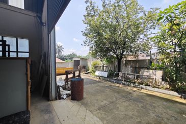 Jalan Bukit Kemuning