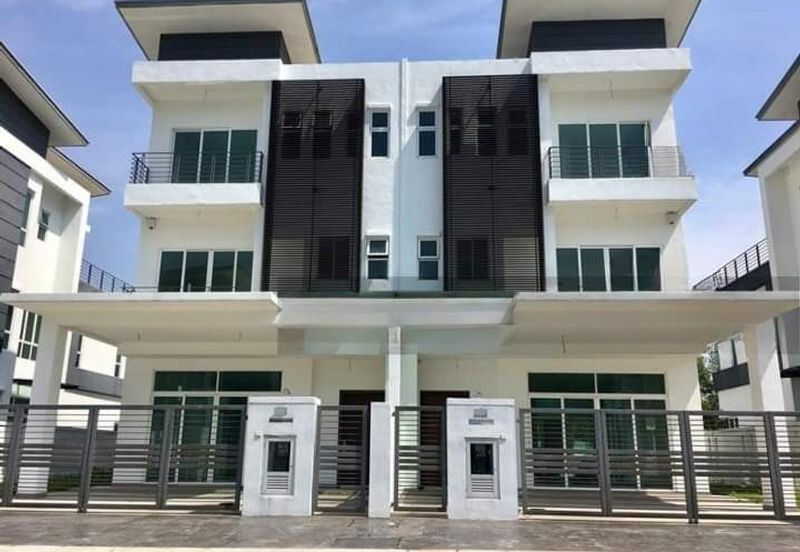 Suria Villa @ Sungai Long