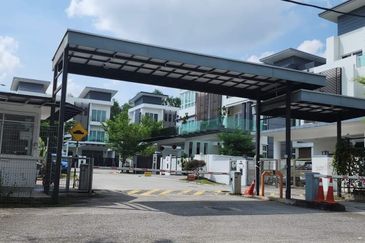 Suria Villa @ Sungai Long