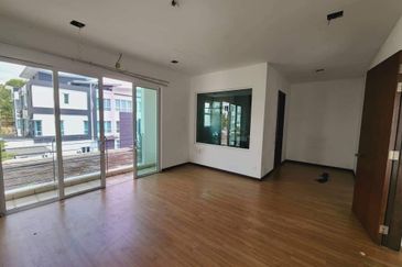 Suria Villa @ Sungai Long