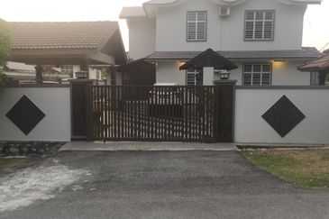 KEMAYAN COUNTRY TOWNSHIP (RASAH KEMAYAN)