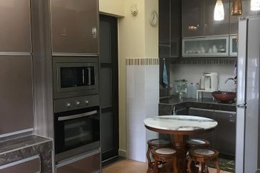 KEMAYAN COUNTRY TOWNSHIP (RASAH KEMAYAN)