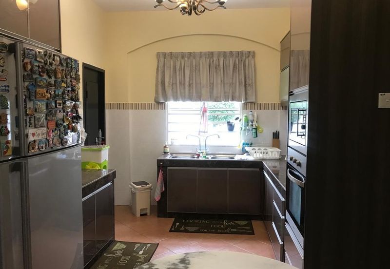 KEMAYAN COUNTRY TOWNSHIP (RASAH KEMAYAN)