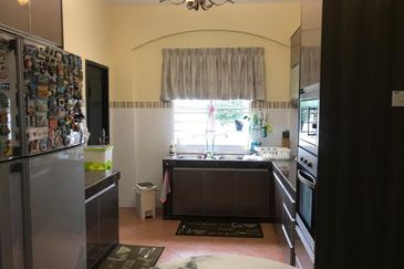 KEMAYAN COUNTRY TOWNSHIP (RASAH KEMAYAN)