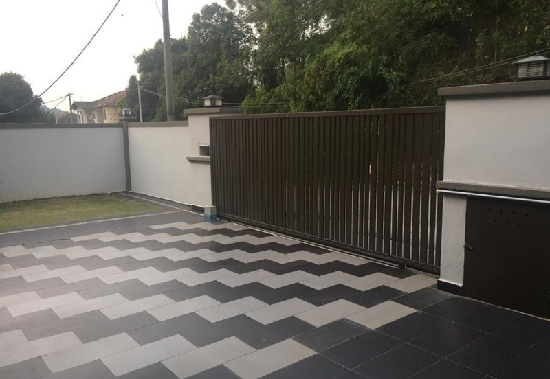 KEMAYAN COUNTRY TOWNSHIP (RASAH KEMAYAN)