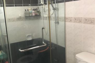 KEMAYAN COUNTRY TOWNSHIP (RASAH KEMAYAN)