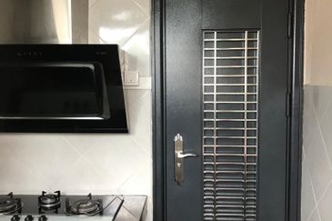 KEMAYAN COUNTRY TOWNSHIP (RASAH KEMAYAN)