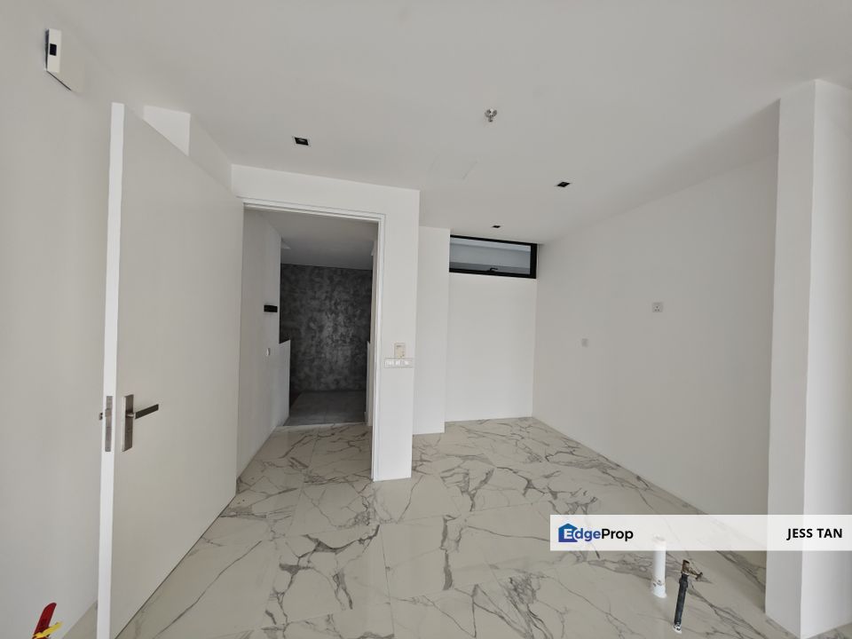 Shine Brighter in Your Dream Home - Brand New Units in Lumi Tropicana @ Tower B2, Selangor, Tropicana