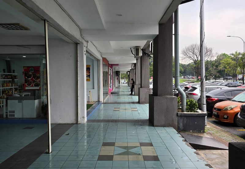 Worldwide Business Park