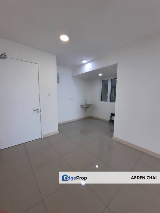 High-Floor Gem at Sentul Point | 39th Floor | 2-Bedroom Condo for Sale – Only RM375,000!, Kuala Lumpur, Sentul