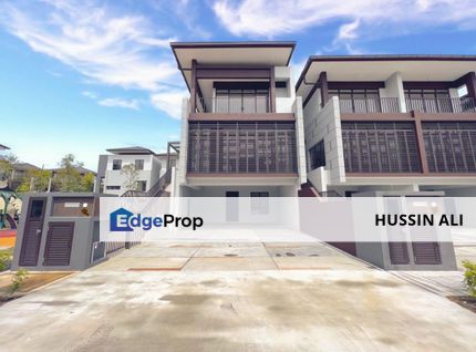 (ENDLOT WITH SINGLE ROOF + BESIDE PLAYGROUND) 3 Storey Terrace, The Mulia Residences, Cyberjaya, Selangor, Cyberjaya