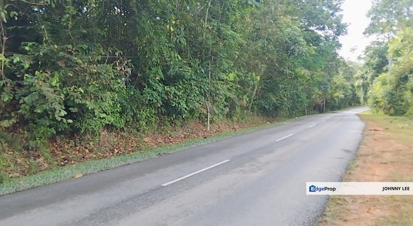 14 acres agricultural land in Cinta Manis Karak Pahang for sale , Pahang, Bentong