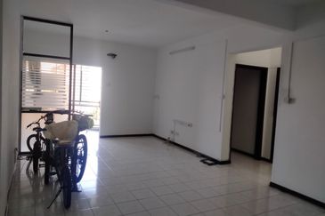 City Garden Palm Villa Condominium