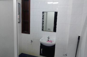 City Garden Palm Villa Condominium