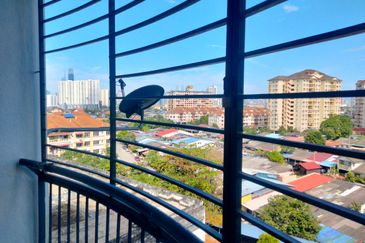 City Garden Palm Villa Condominium