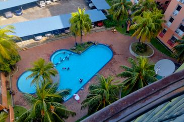 City Garden Palm Villa Condominium