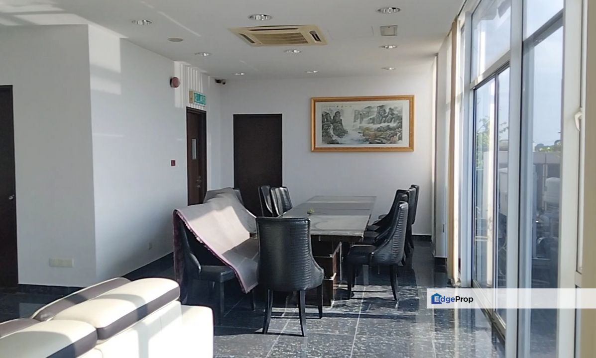 Jalan Bukit Kemuning Shah Alam , Selangor, Shah Alam