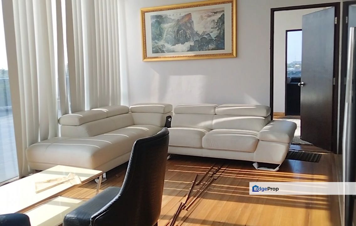 Jalan Bukit Kemuning Shah Alam , Selangor, Shah Alam