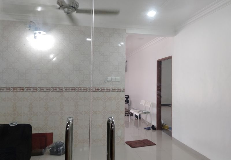 Hulu Yam Baru Taman Desa Kaloi 