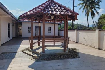 Hulu Yam Baru Taman Desa Kaloi 