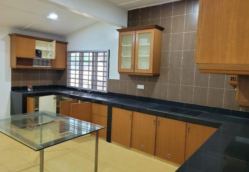 Hulu Yam Baru Taman Desa Kaloi 