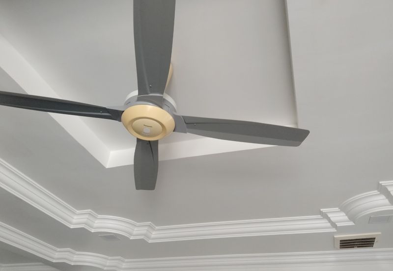 Hulu Yam Baru Taman Desa Kaloi 