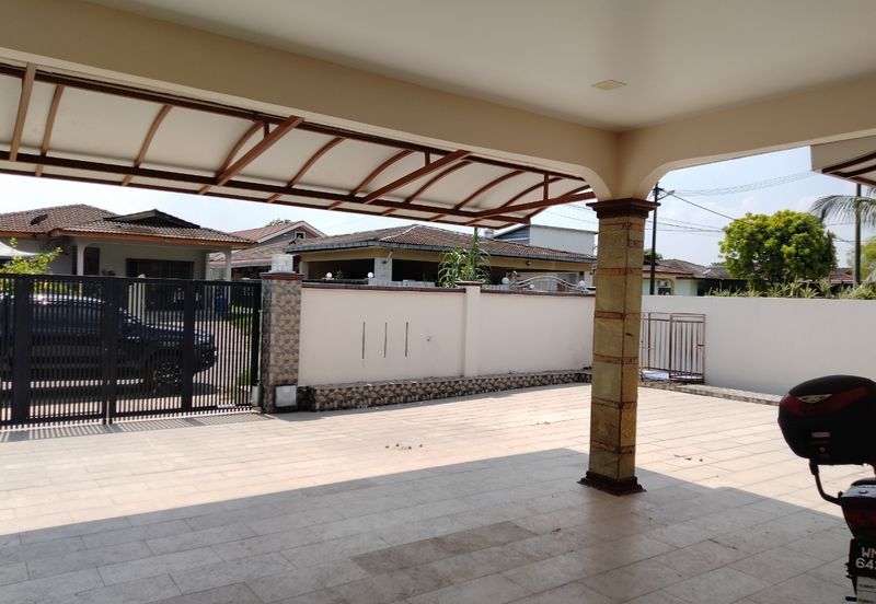 Hulu Yam Baru Taman Desa Kaloi 