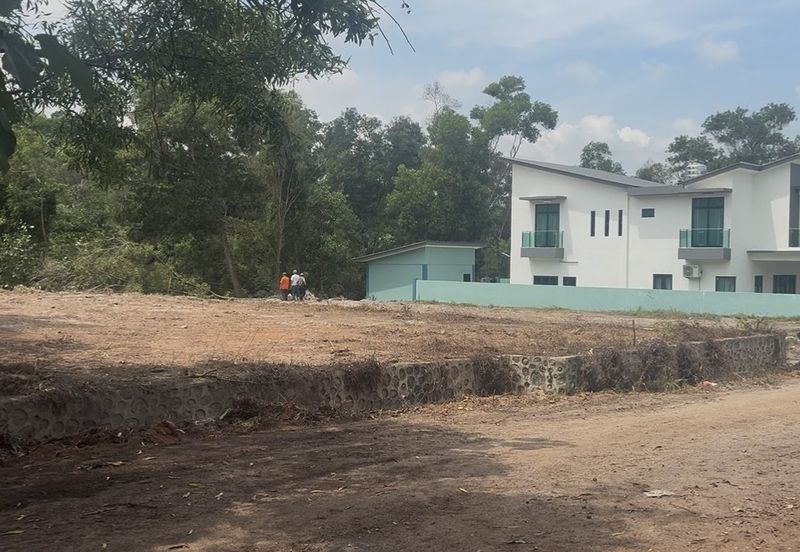 Putra Jaya bumi lot bungalow land for sale