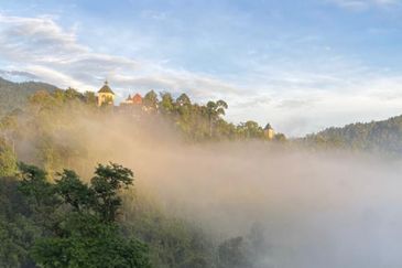 Genting highlights Berjaya Hill Resort bungalow for sale