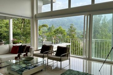 Genting highlights Berjaya Hill Resort bungalow for sale