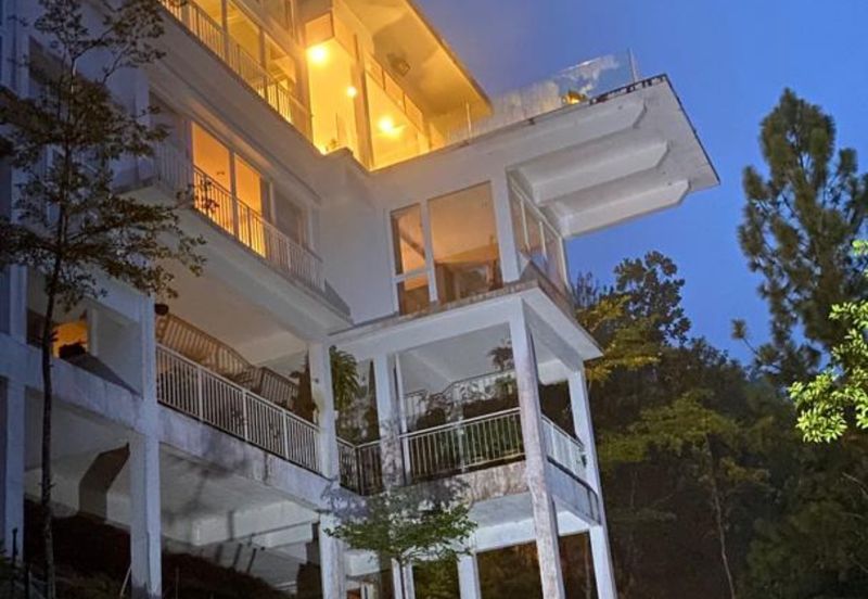 Genting highlands Berjaya Hill Resort bungalow for sale