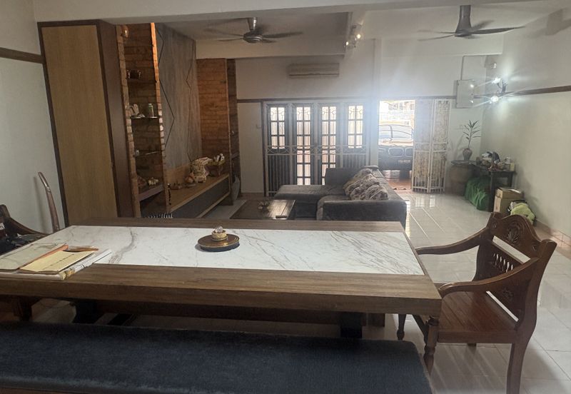 Happy Garden (Taman Gembira)