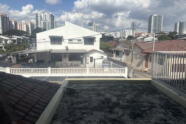 Happy Garden (Taman Gembira)