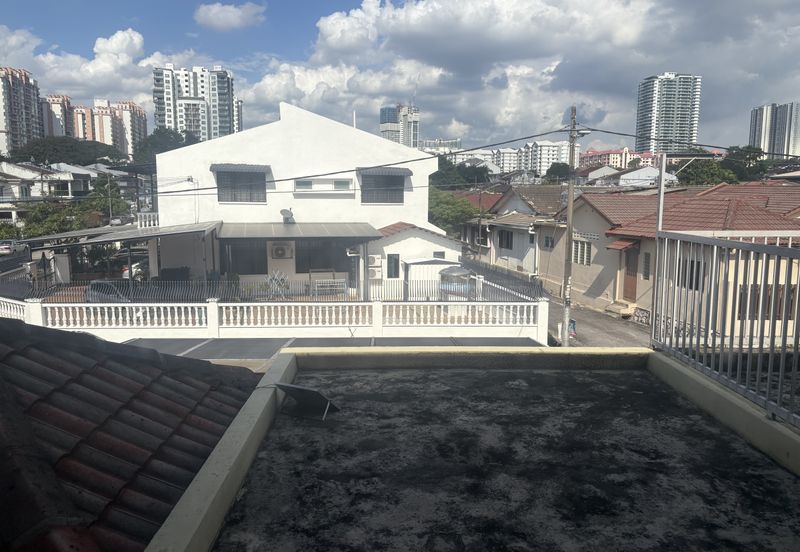 Happy Garden (Taman Gembira)