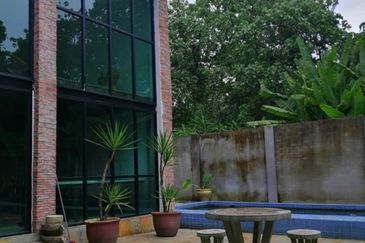 Kerling 1.63 acres Fruit Orchard with holiday bungalows 